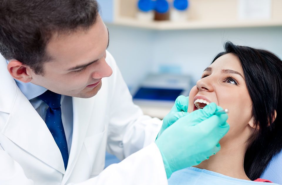 7 signs you need to see you dentist