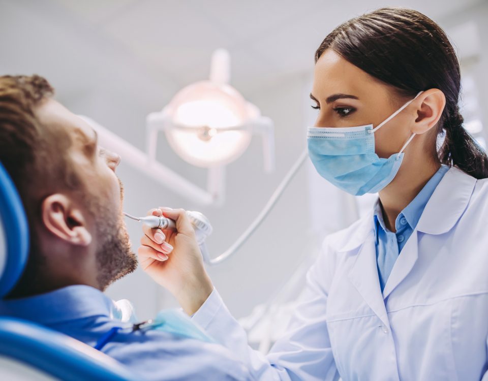 HOW TO CHOOSE A GREAT DENTIST