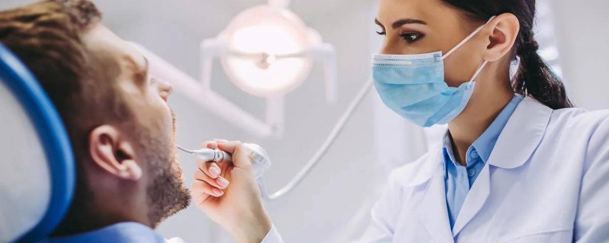 HOW TO CHOOSE A GREAT DENTIST