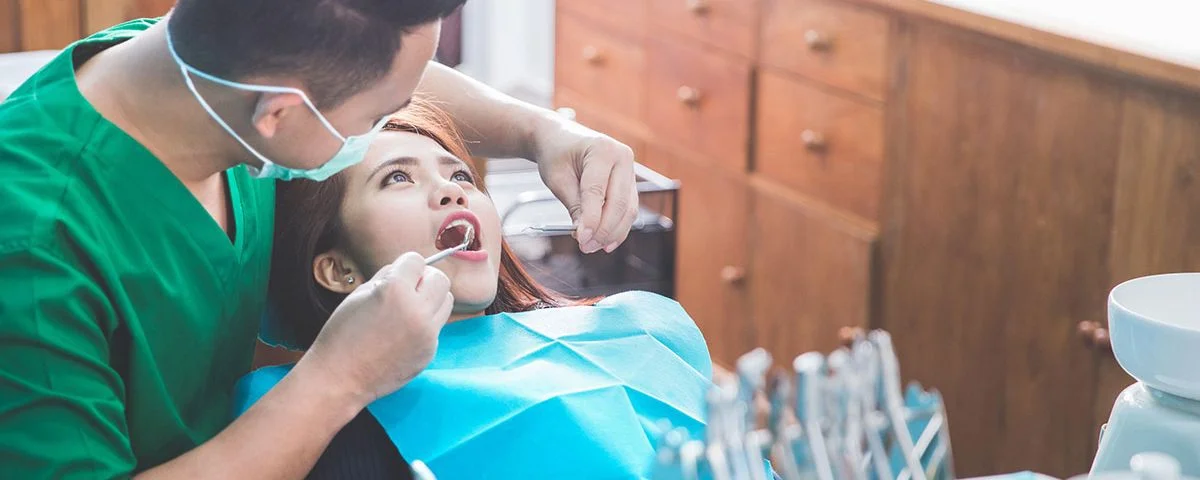 Symptoms of Gum Recession